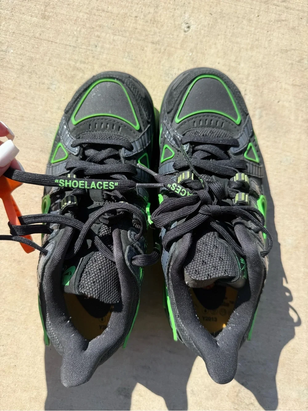 Nike Men's Black & Green Low-Top Sneakers
